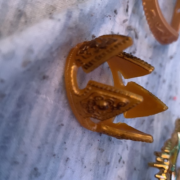 Crowns for dolls - Picture 3 of 4